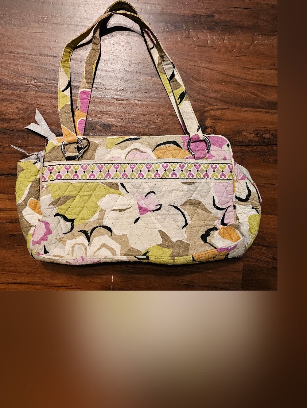 VERA BRADLEY  Floral Shoulder Bag in Pink, Green & Cream. Has A Lot Of Storage.